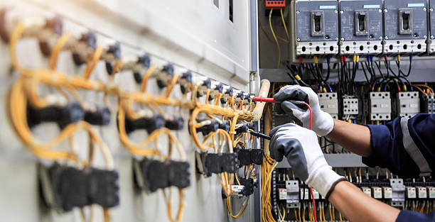 Professional Electrician technician working in Seabrook Island, SC